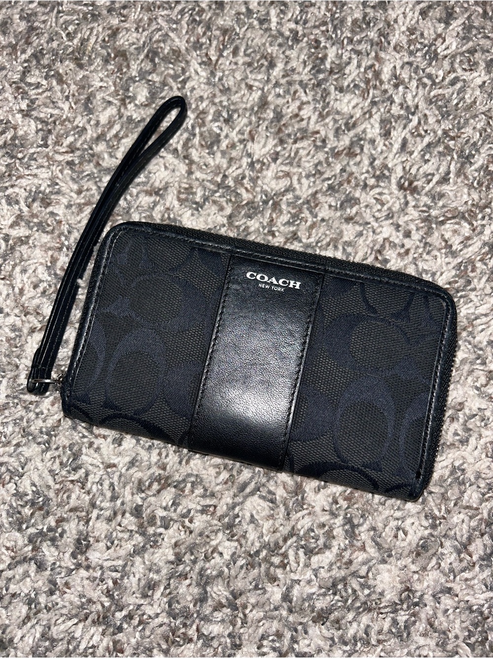 COACH Black Signature C Wristlet Card Holder